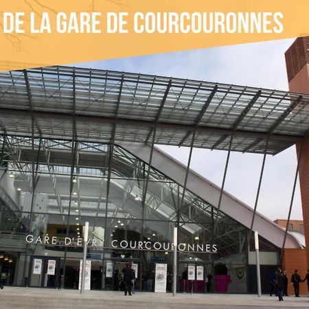 Le Cosy Yellow Appartement Lumineux A 5 Min De La Gare D'Evry Avec Parking Gratuit Courcouronnes Eksteriør bilde