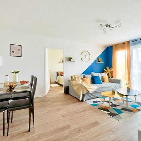 Le Cosy Yellow Appartement Lumineux A 5 Min De La Gare D'Evry Avec Parking Gratuit Courcouronnes Eksteriør bilde