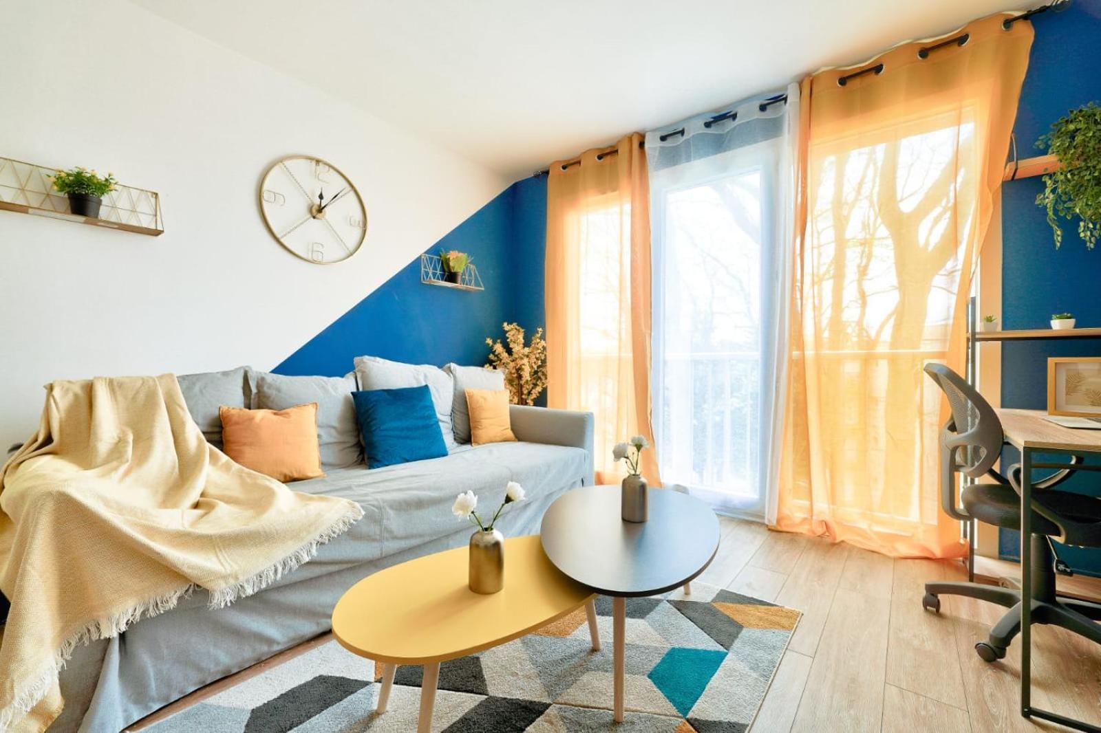 Le Cosy Yellow Appartement Lumineux A 5 Min De La Gare D'Evry Avec Parking Gratuit Courcouronnes Eksteriør bilde